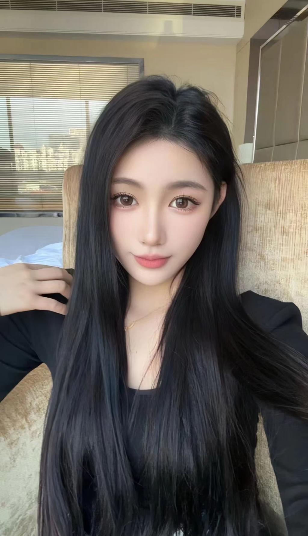 小倩极品网红人照对版