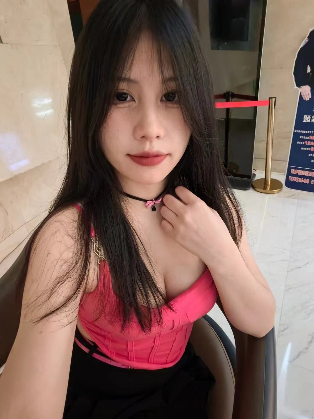 粉嫩大白兔辣妹诗琪