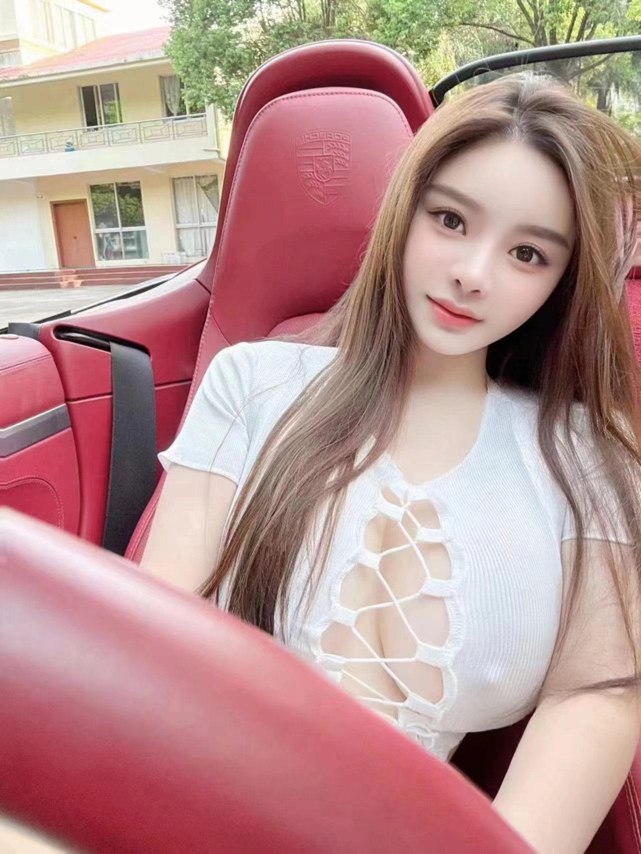 罗湖粉嫩乳神梦瑶