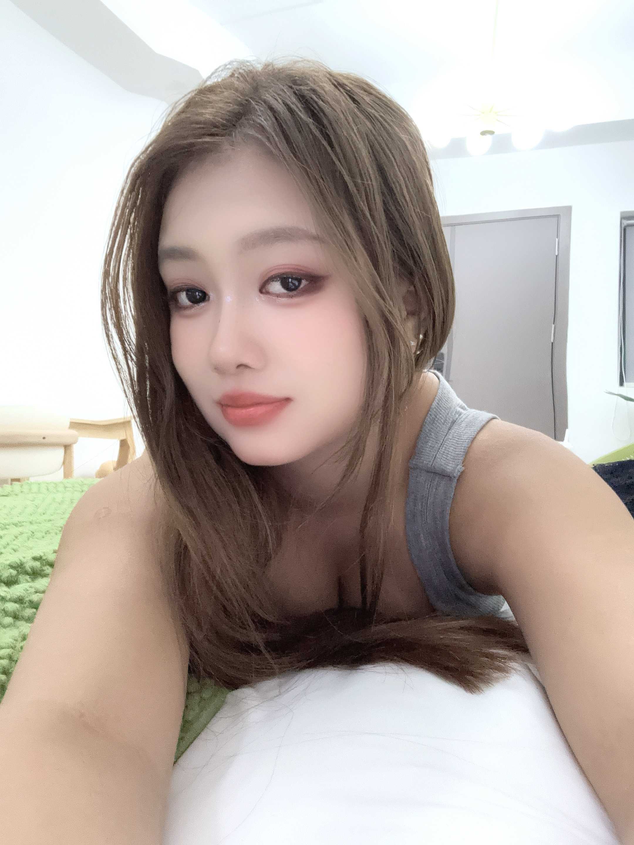 斯文听话、文静小妹双休日兼职