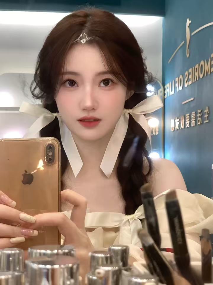 拱墅区长相诱人小萝莉