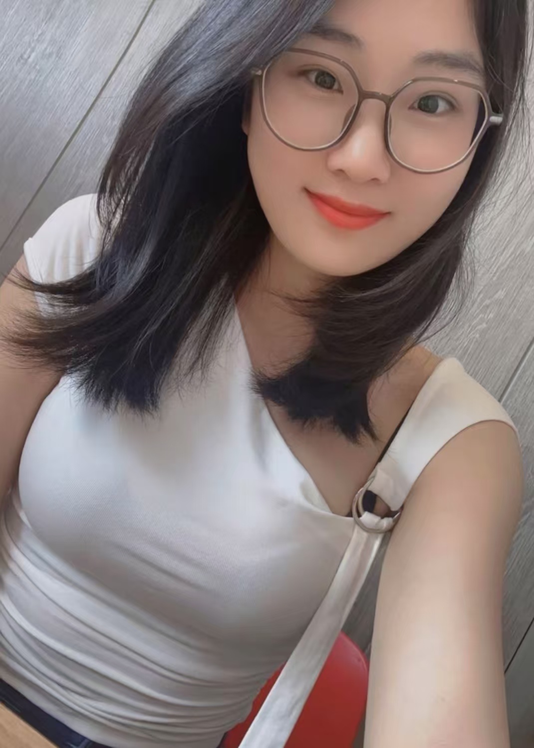 徐汇极品眼镜辣妹南希