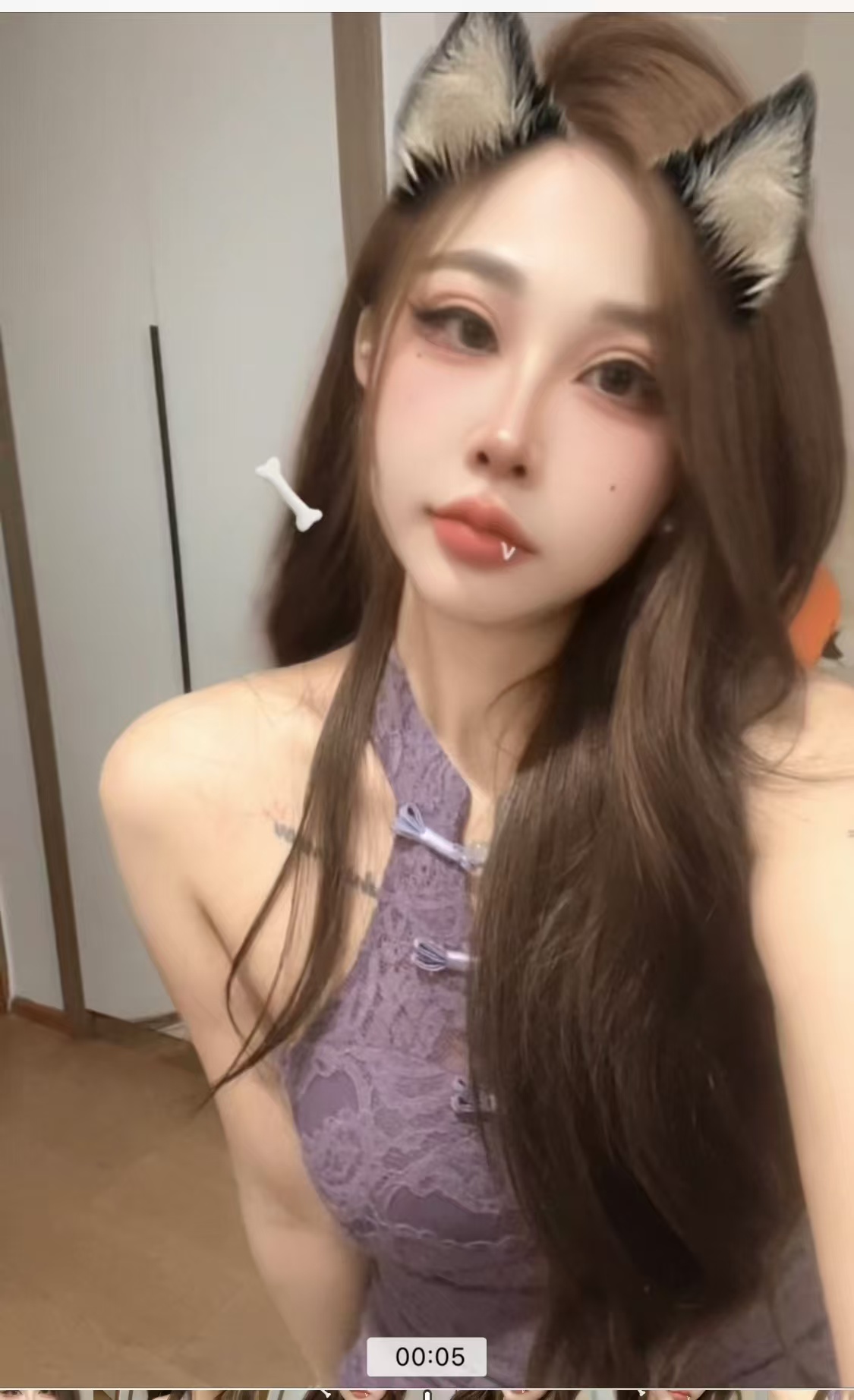 魅惑小狐狸兼职憨憨美甲师