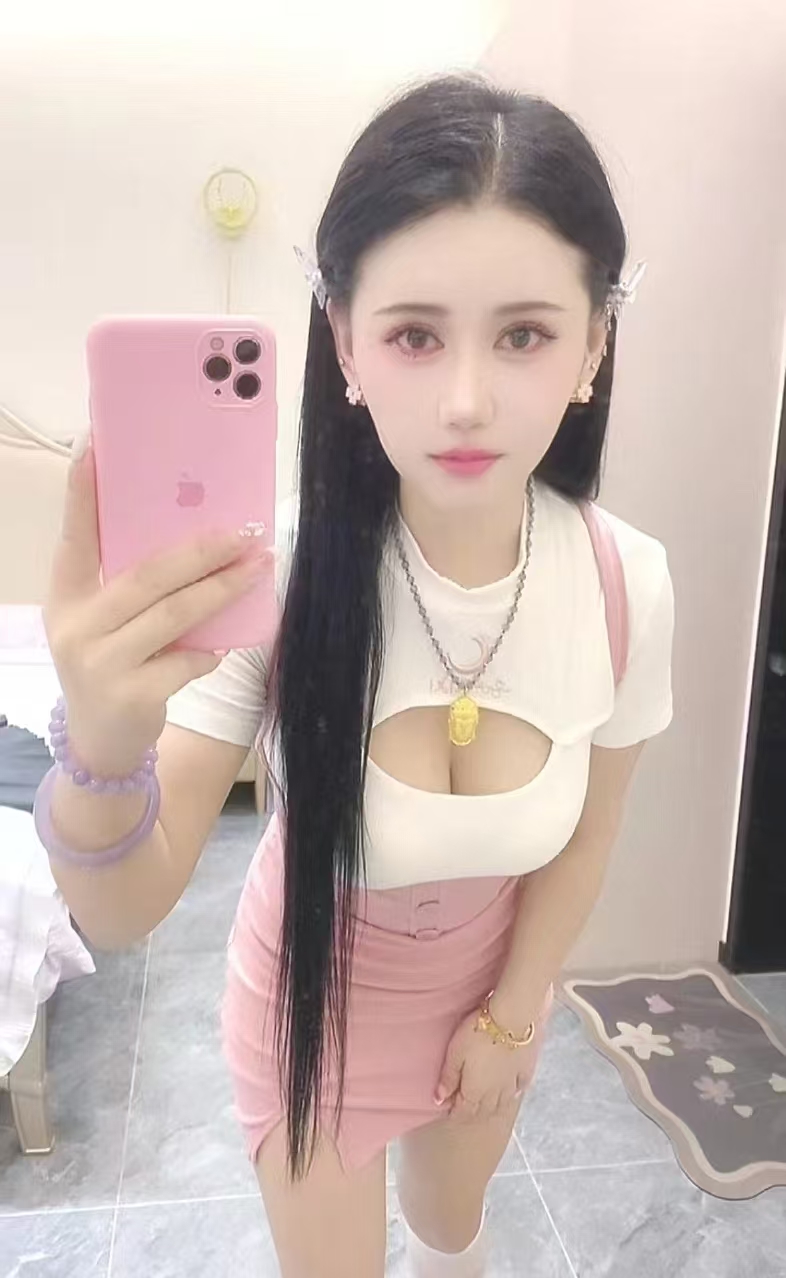 特别狐媚的小姐姐，强推