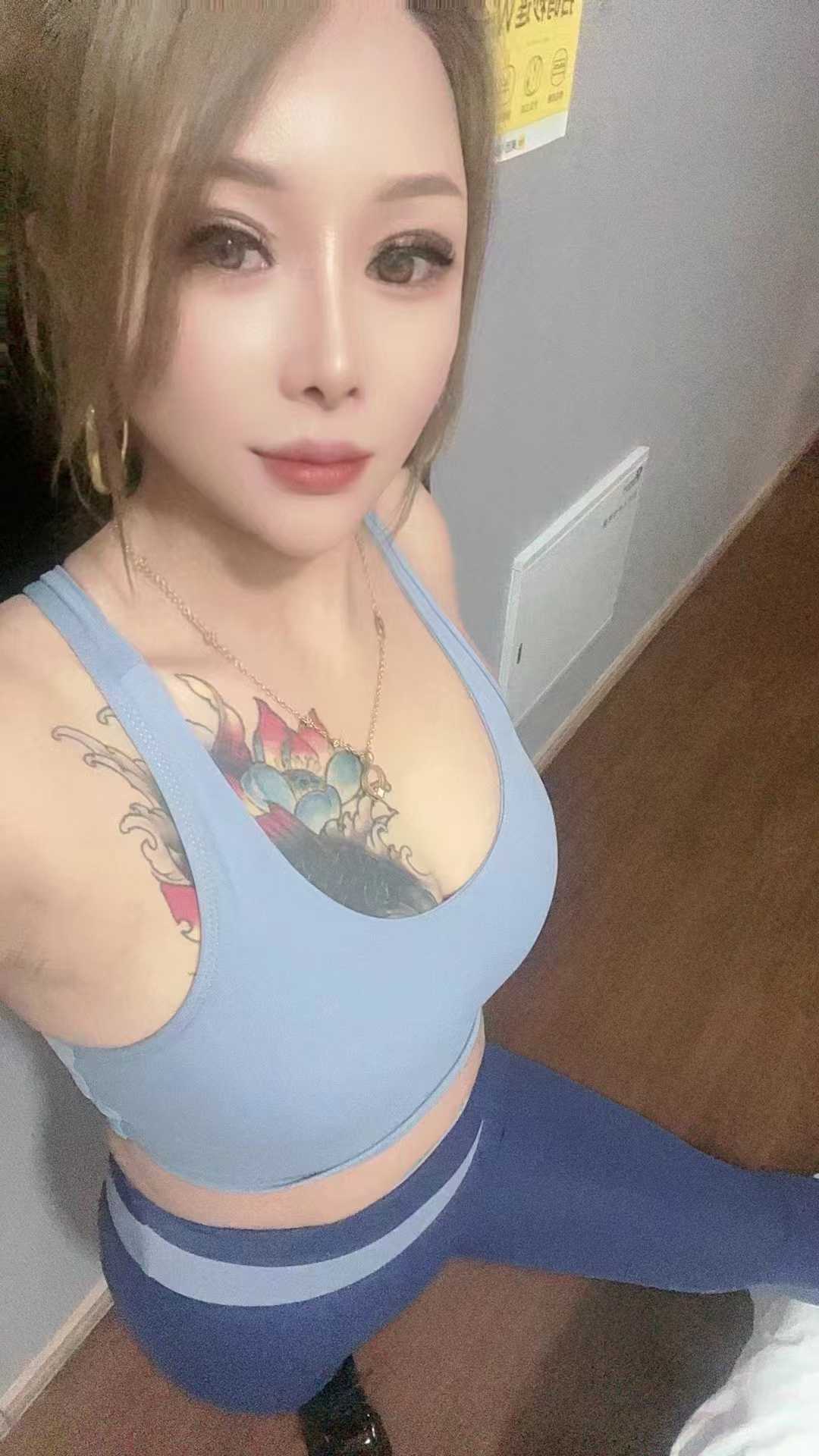 历城区纹身辣妹雪儿