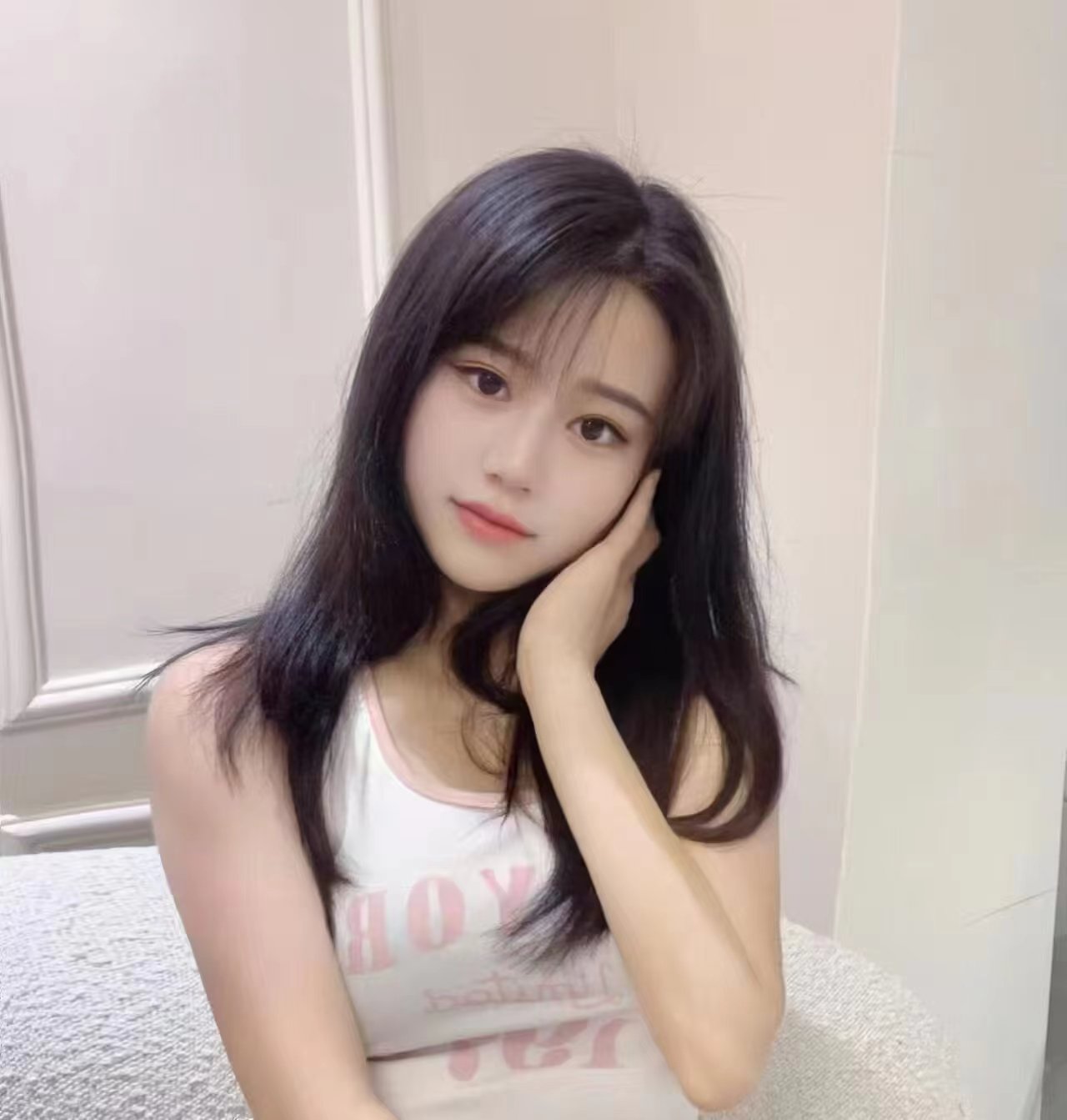 章贡区白嫩兼职甜妹糖果