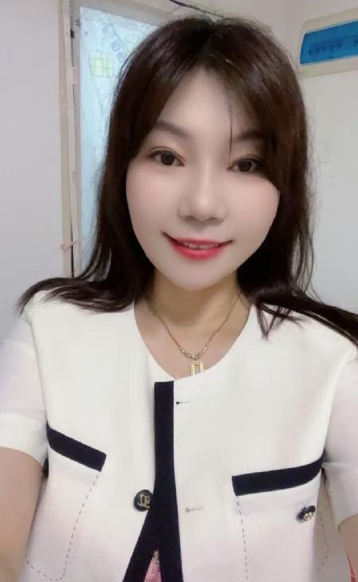 越秀豪乳少妇梦梦