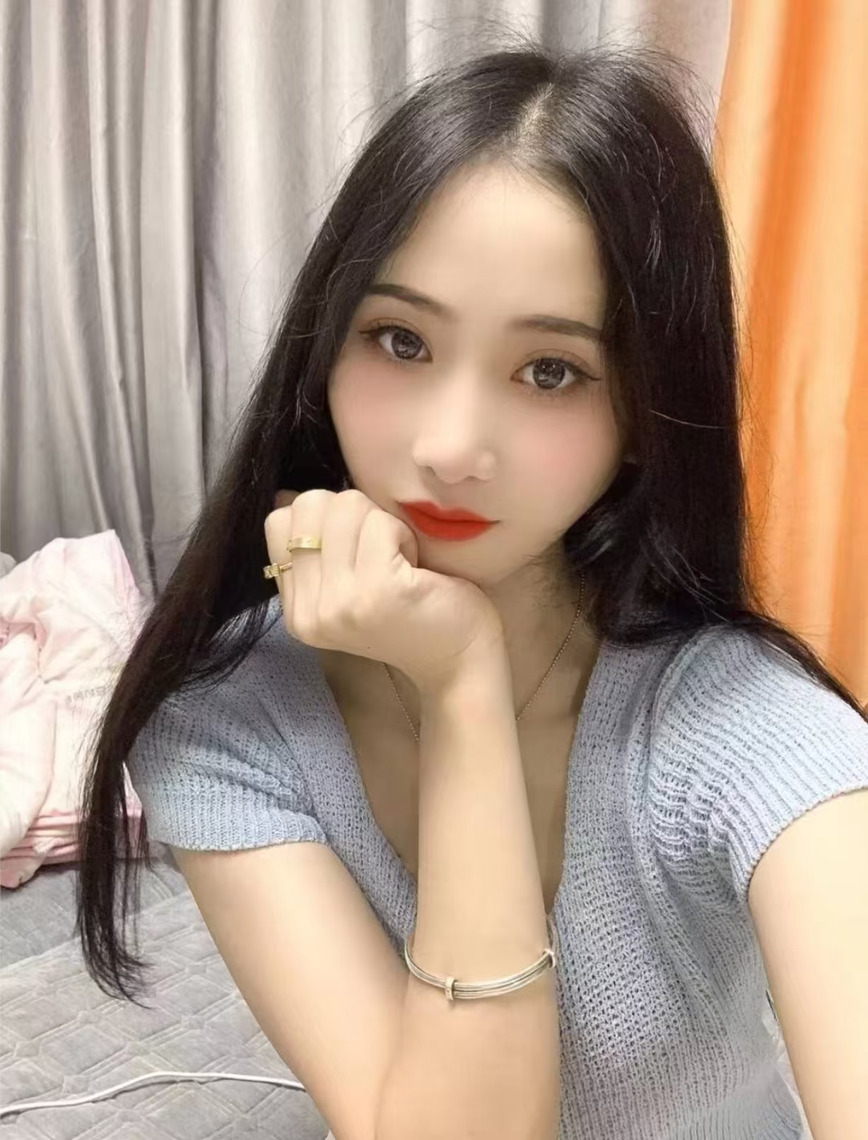 姑苏黑丝美腿嫩妹妮妮