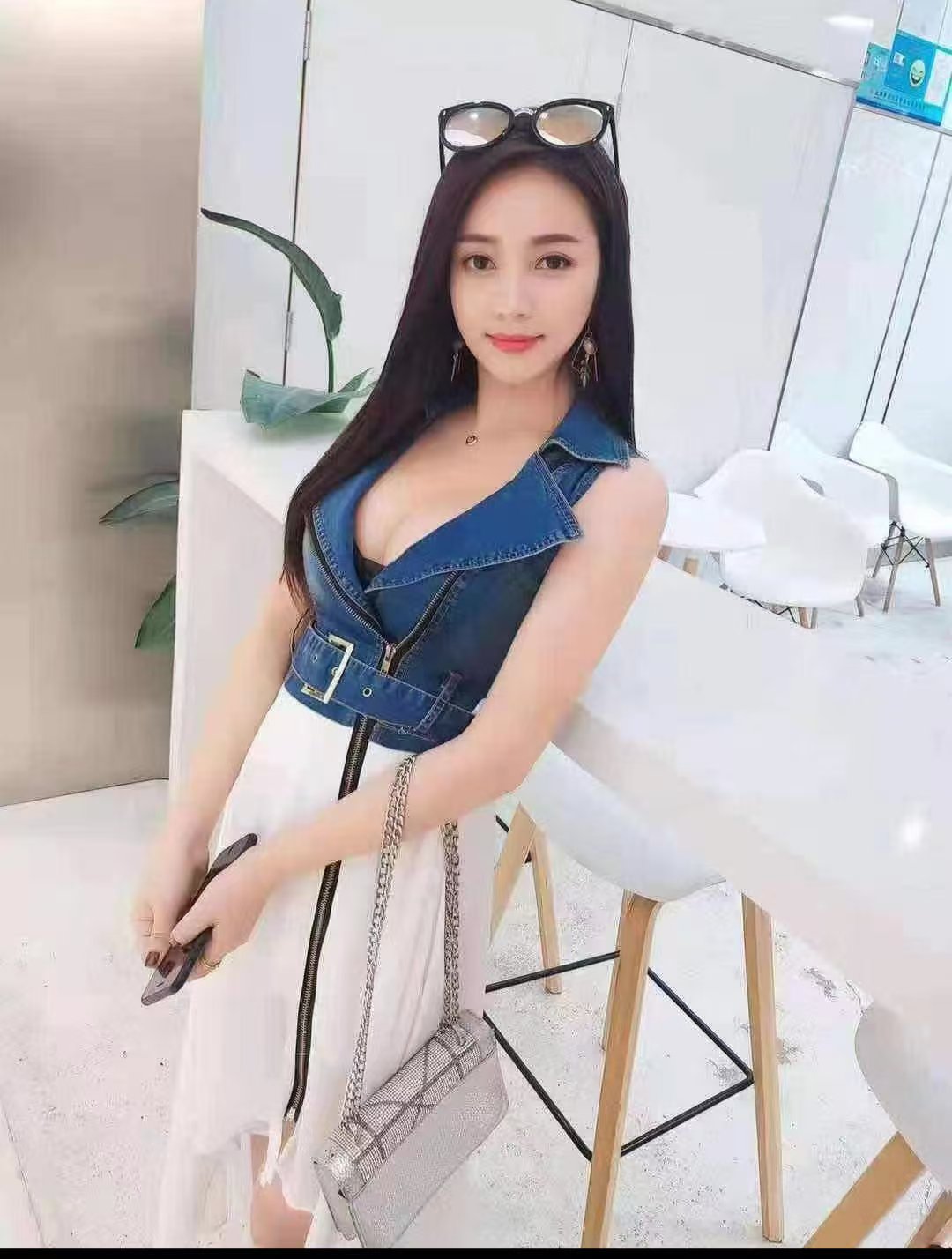 迷人大白兔嫩妹妮妮