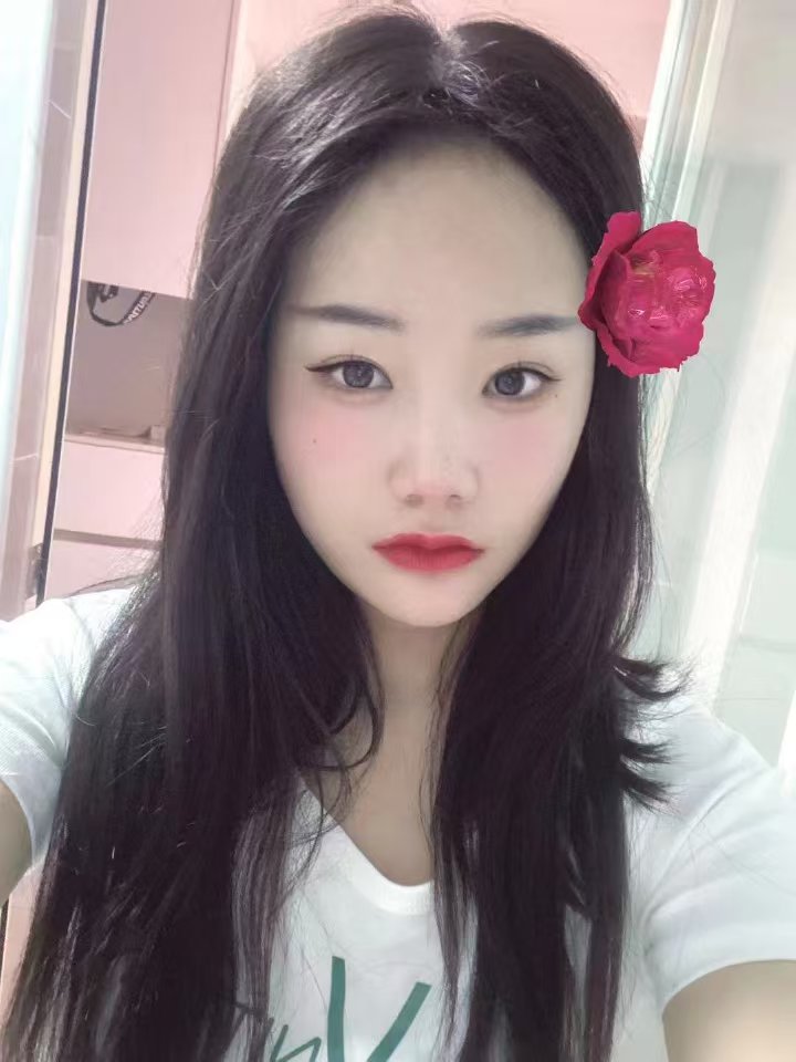 虎泉白嫩辣妹甜甜