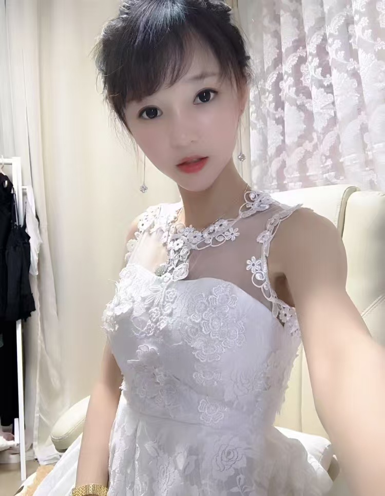 长宁白嫩小甜妹
