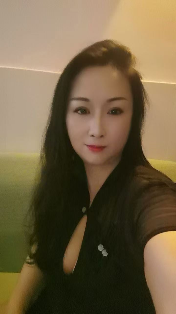 清湖丰润媚少妇贝贝