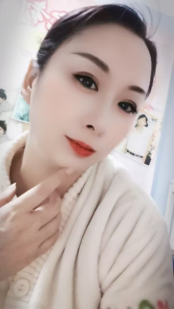 清湖丰润媚少妇贝贝