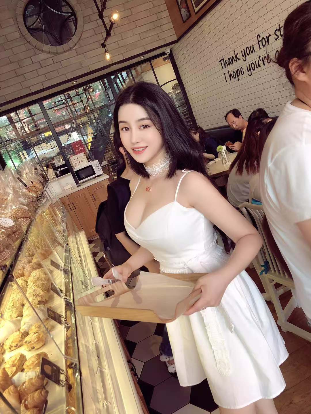 三里屯高颜值妹妹