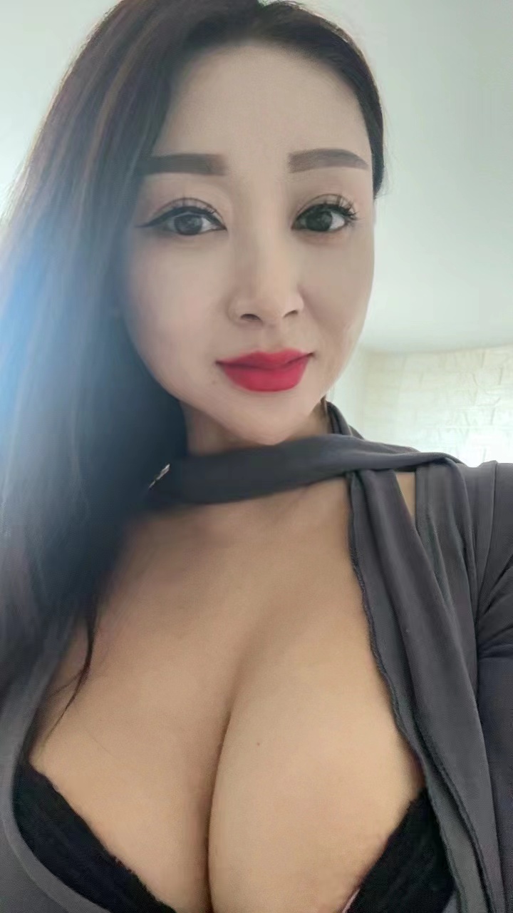 南开大胸兼职辣妹