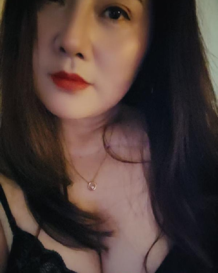 包河魅惑丰润熟女