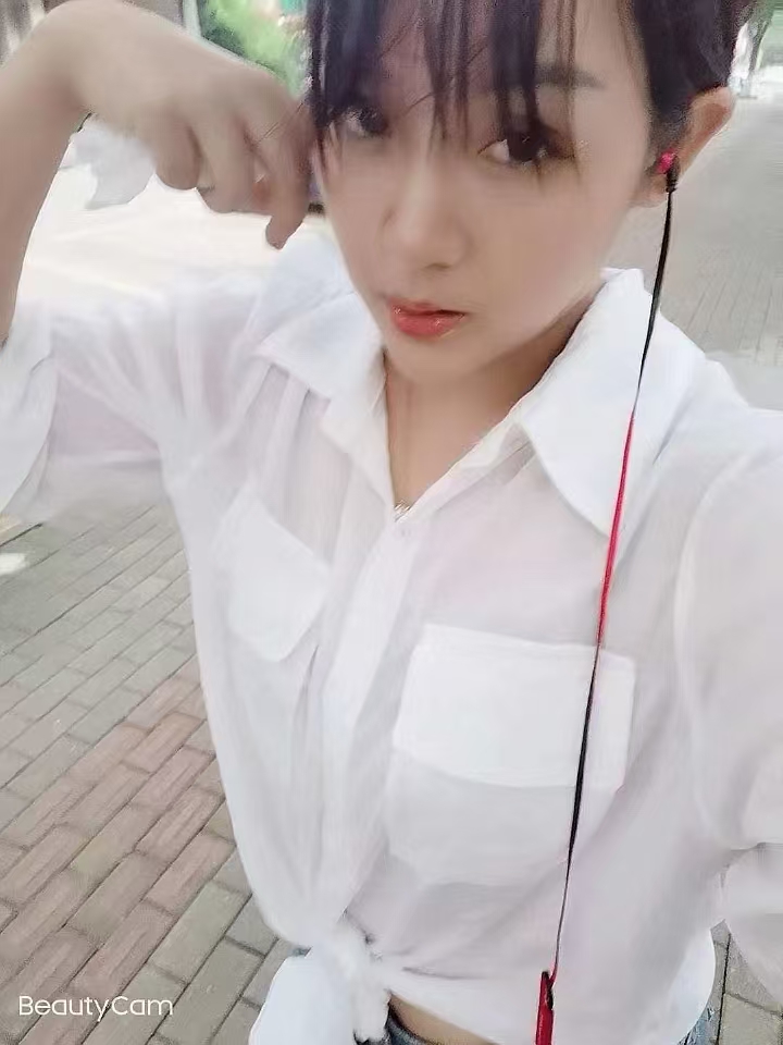 邻家小姐姐心心