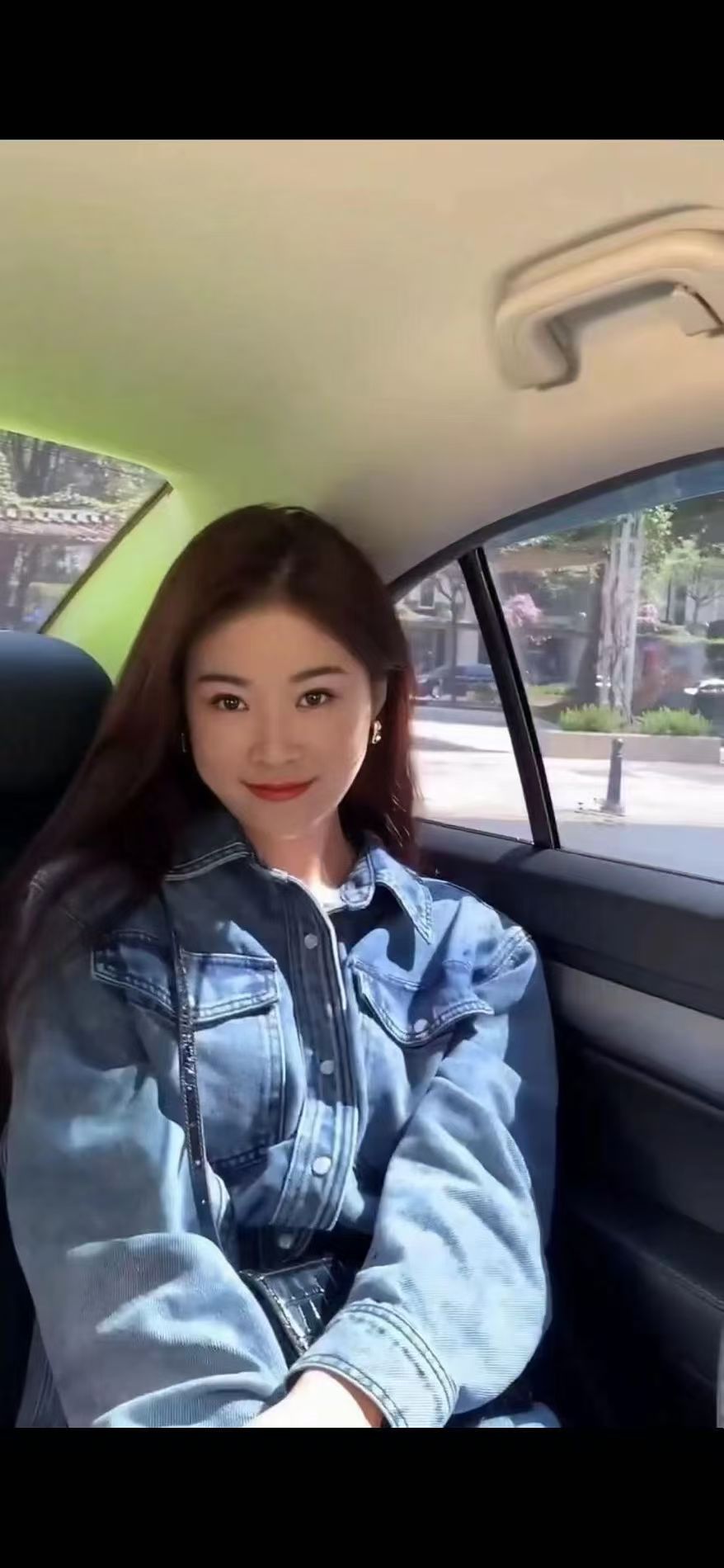 美兰肉弹尤物妞妞