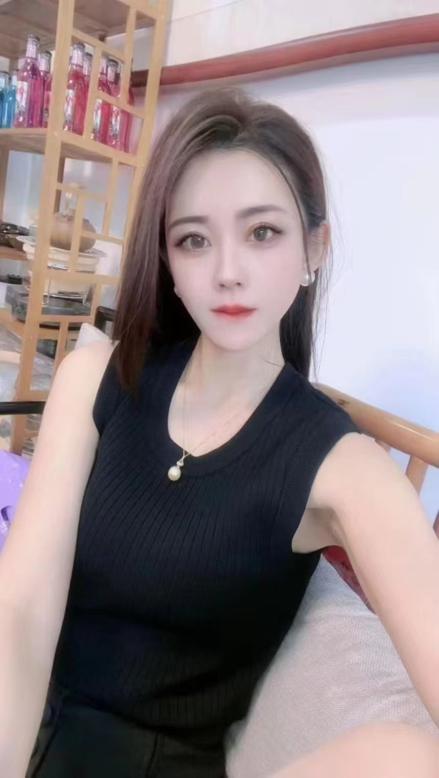 洪山嫩妹热辣芯芯