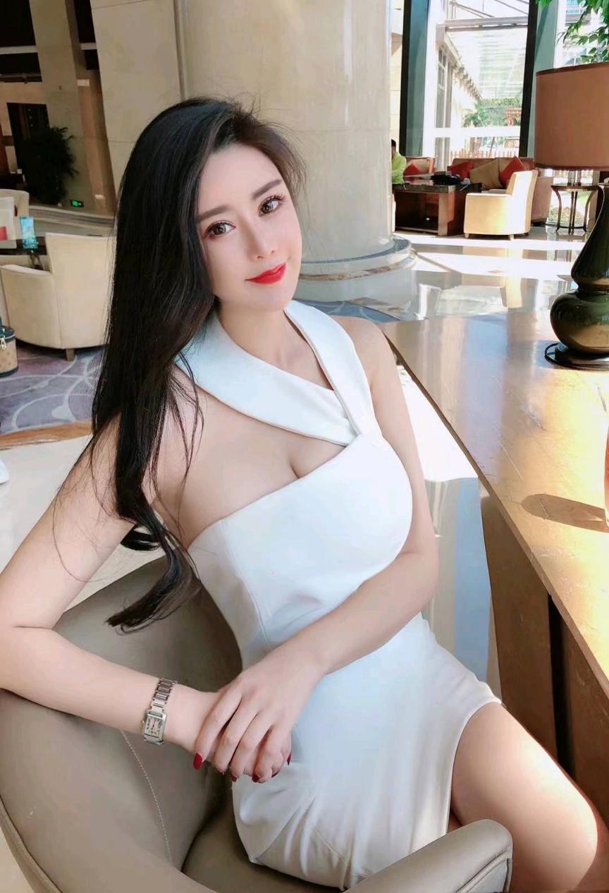 企业高管兼职白领