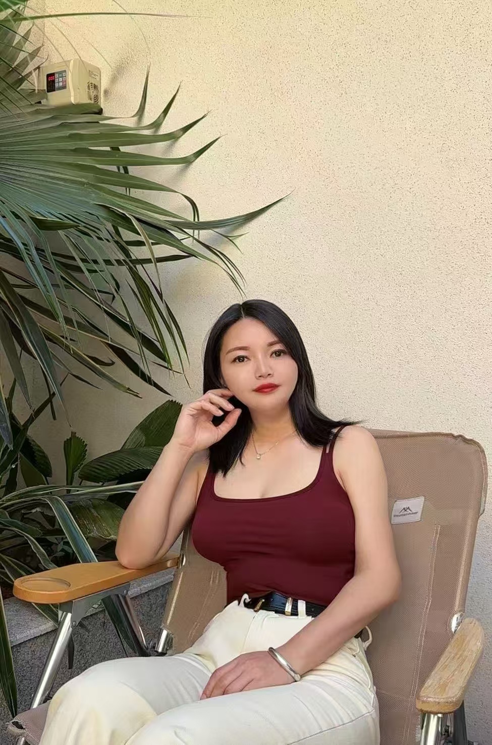 丰乳丰臀服务系小姐姐