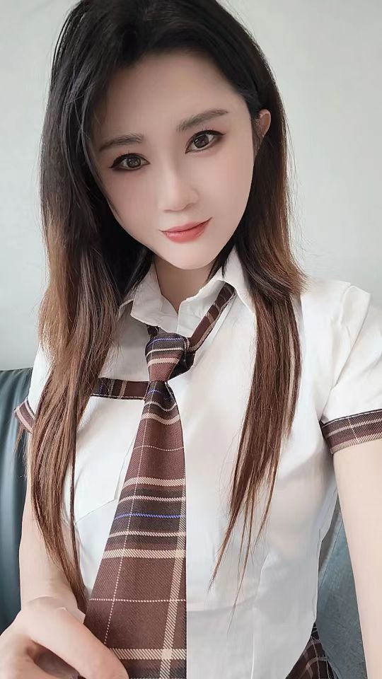 白云勾人辣妹美美