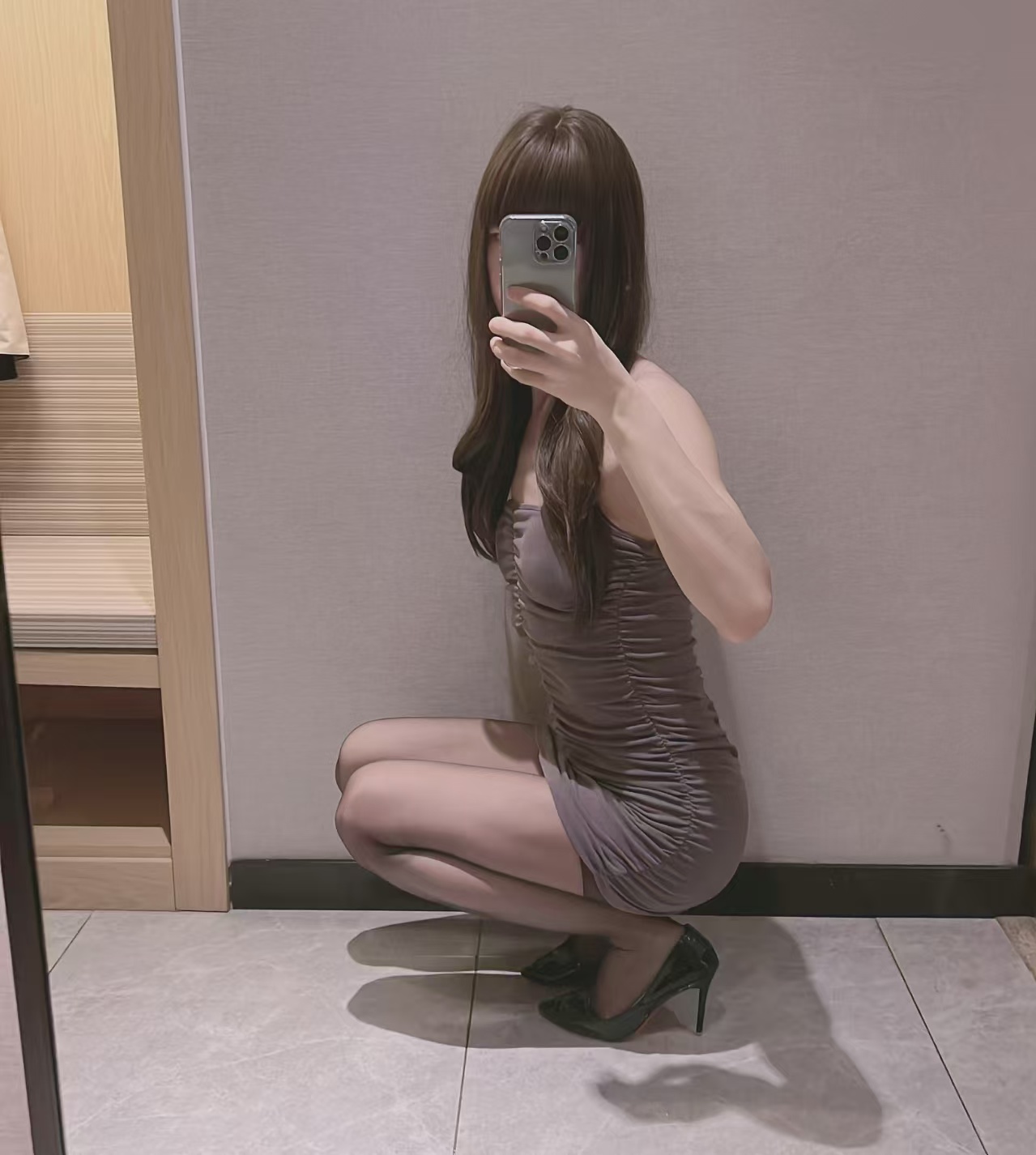 柔弱性感兼职小妹