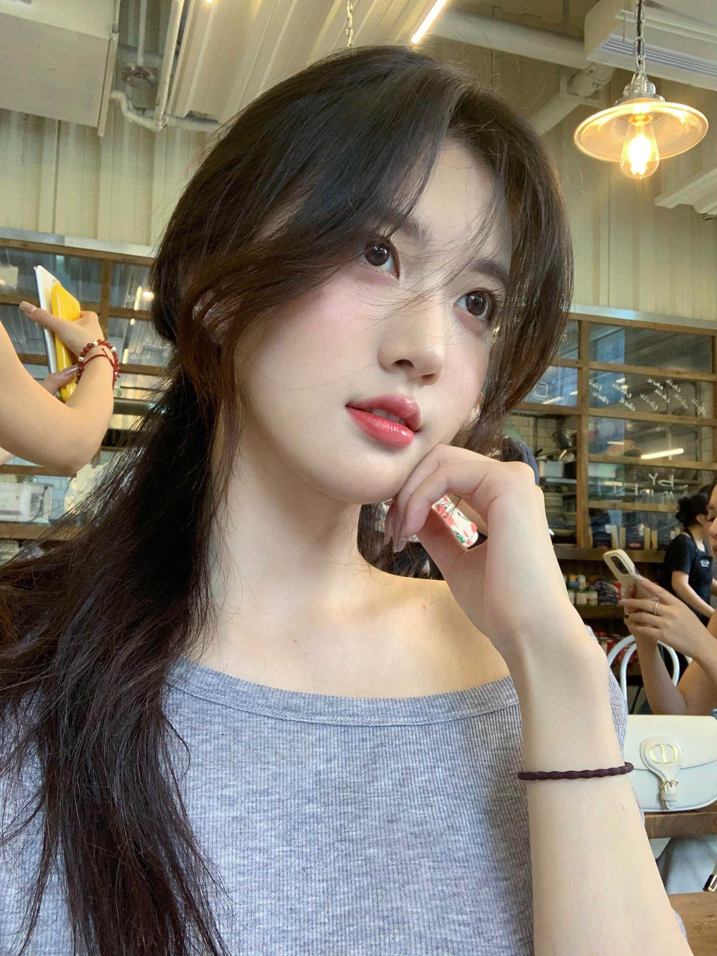 昆山市清纯美女，很主动