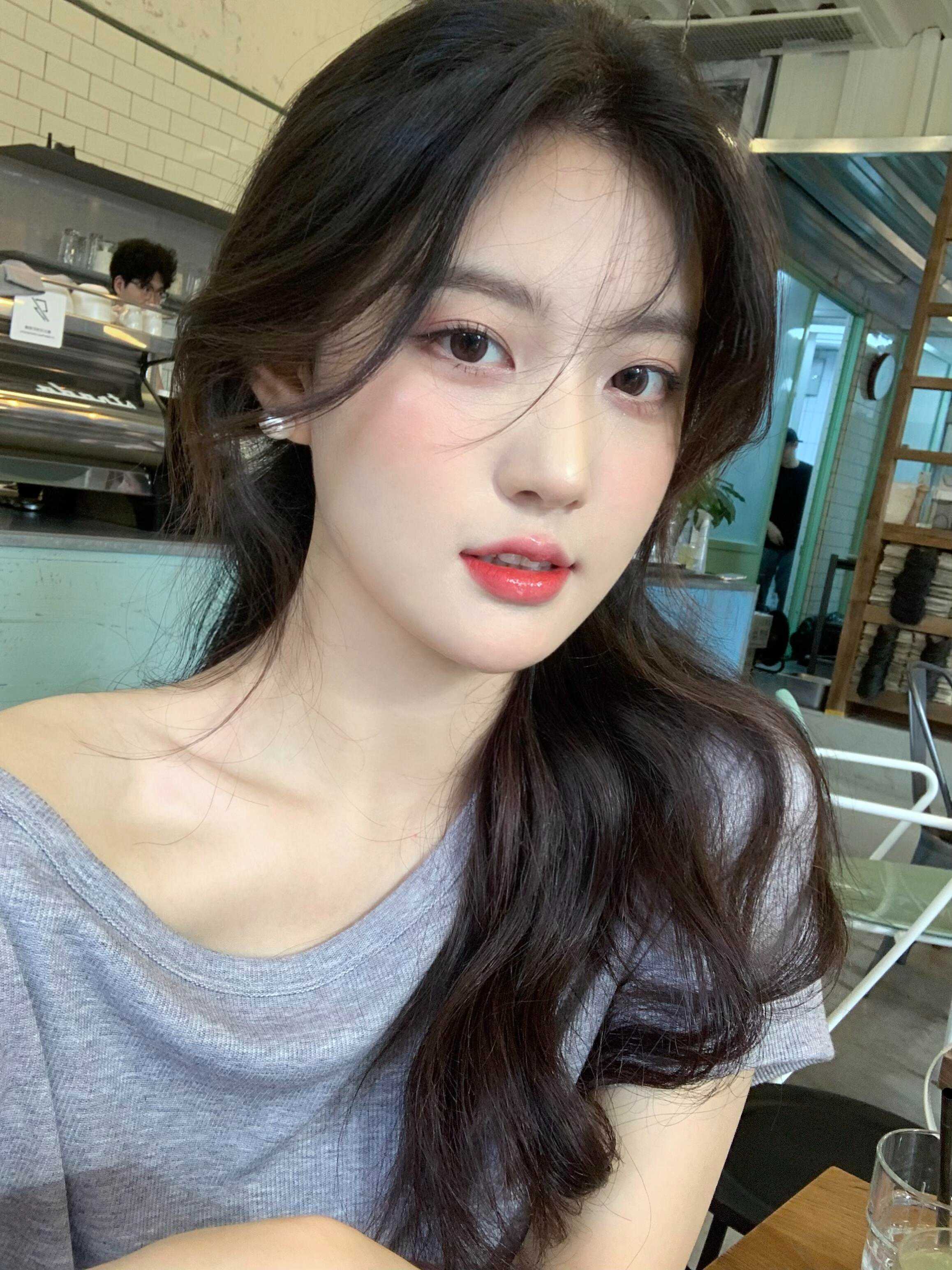 昆山市清纯美女，很主动