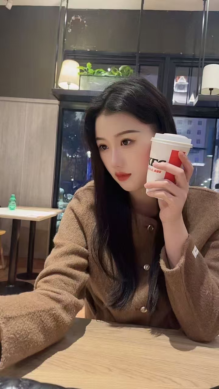 大长腿美眉，亲测不踩雷