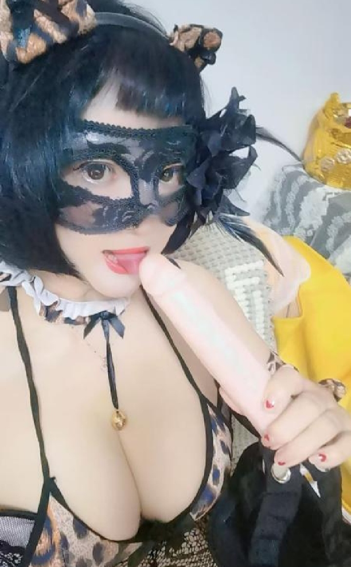 爆乳情趣欲女红豆