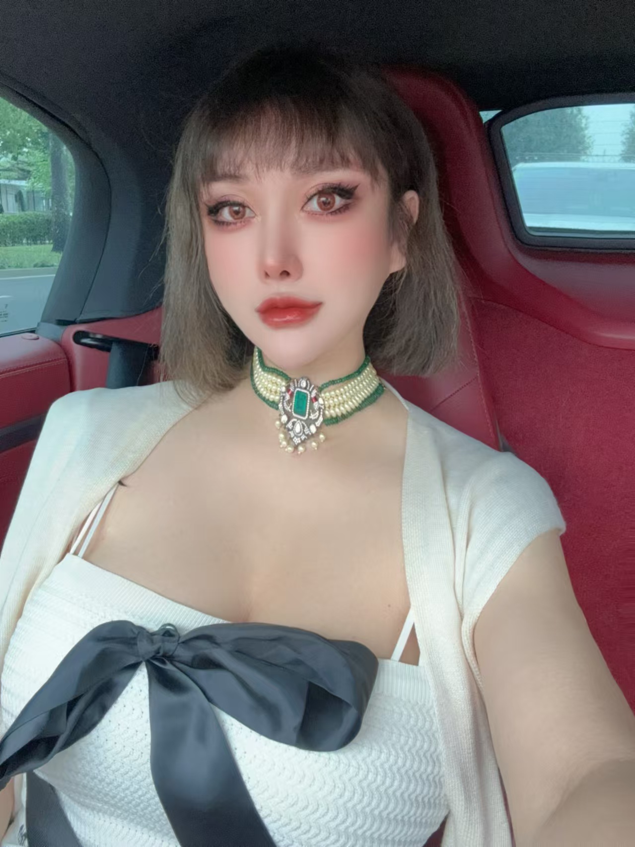 纯天然的两个车灯，爽