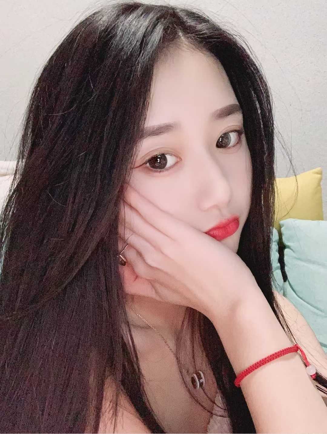 体验纯欲系美女，不催人哦