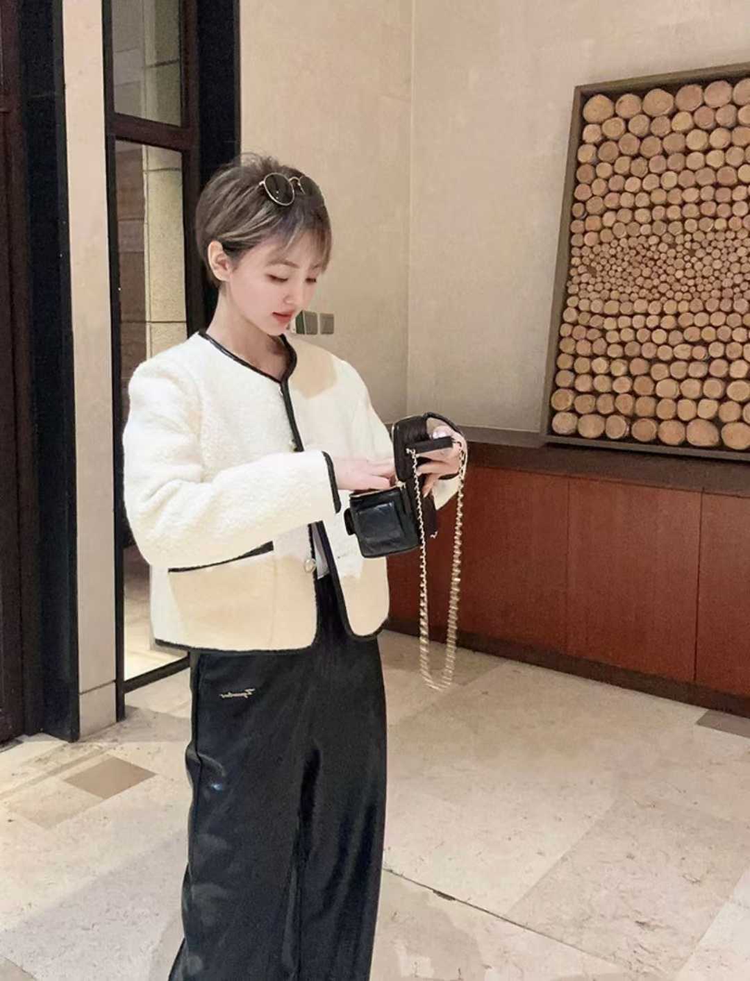 眼神交流之后的怜香惜玉