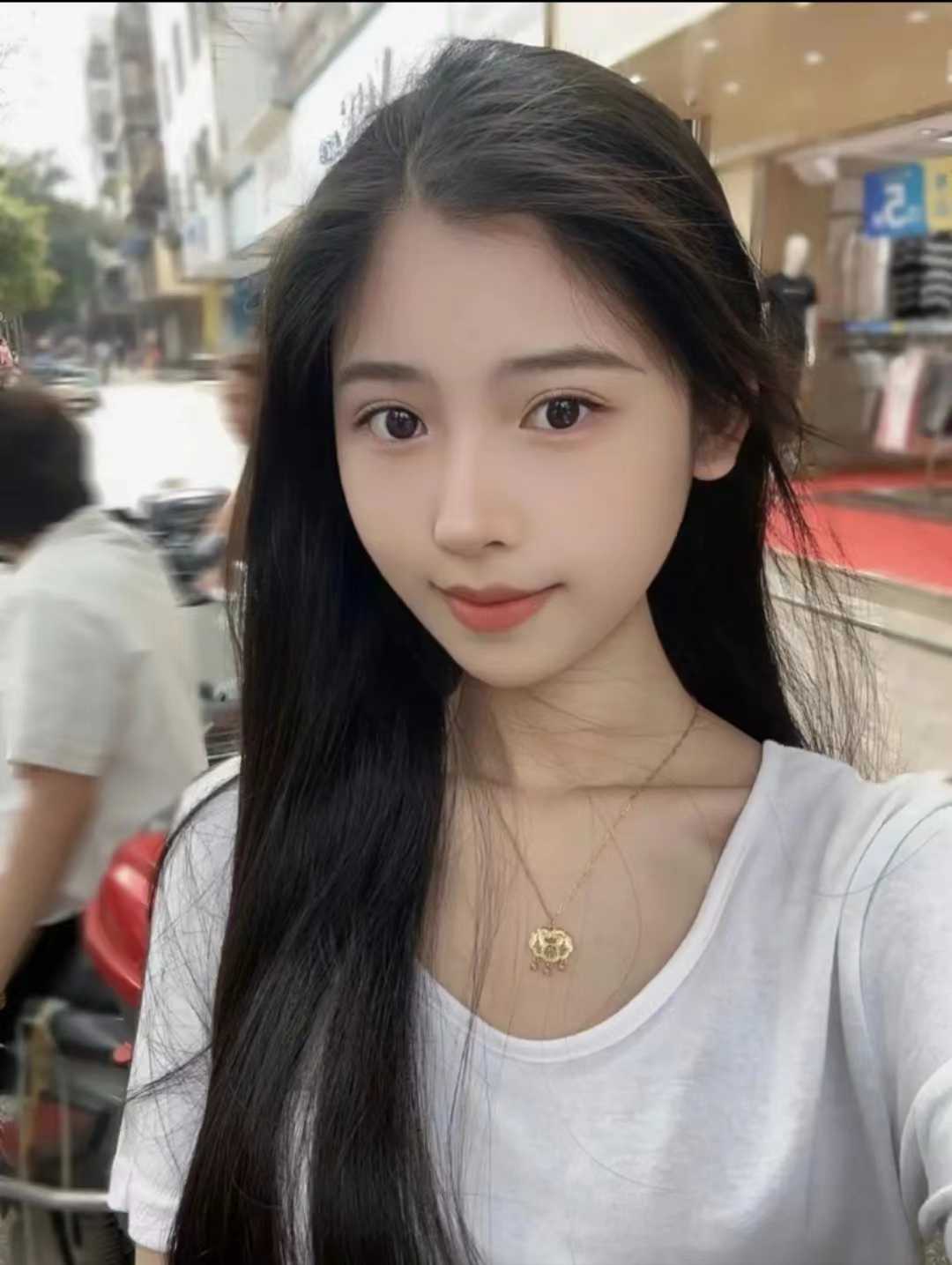 身材样貌都不错的妹妹