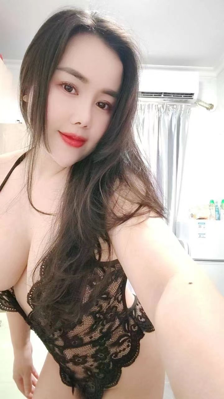 白嫩肉欲川渝Sao狐狸