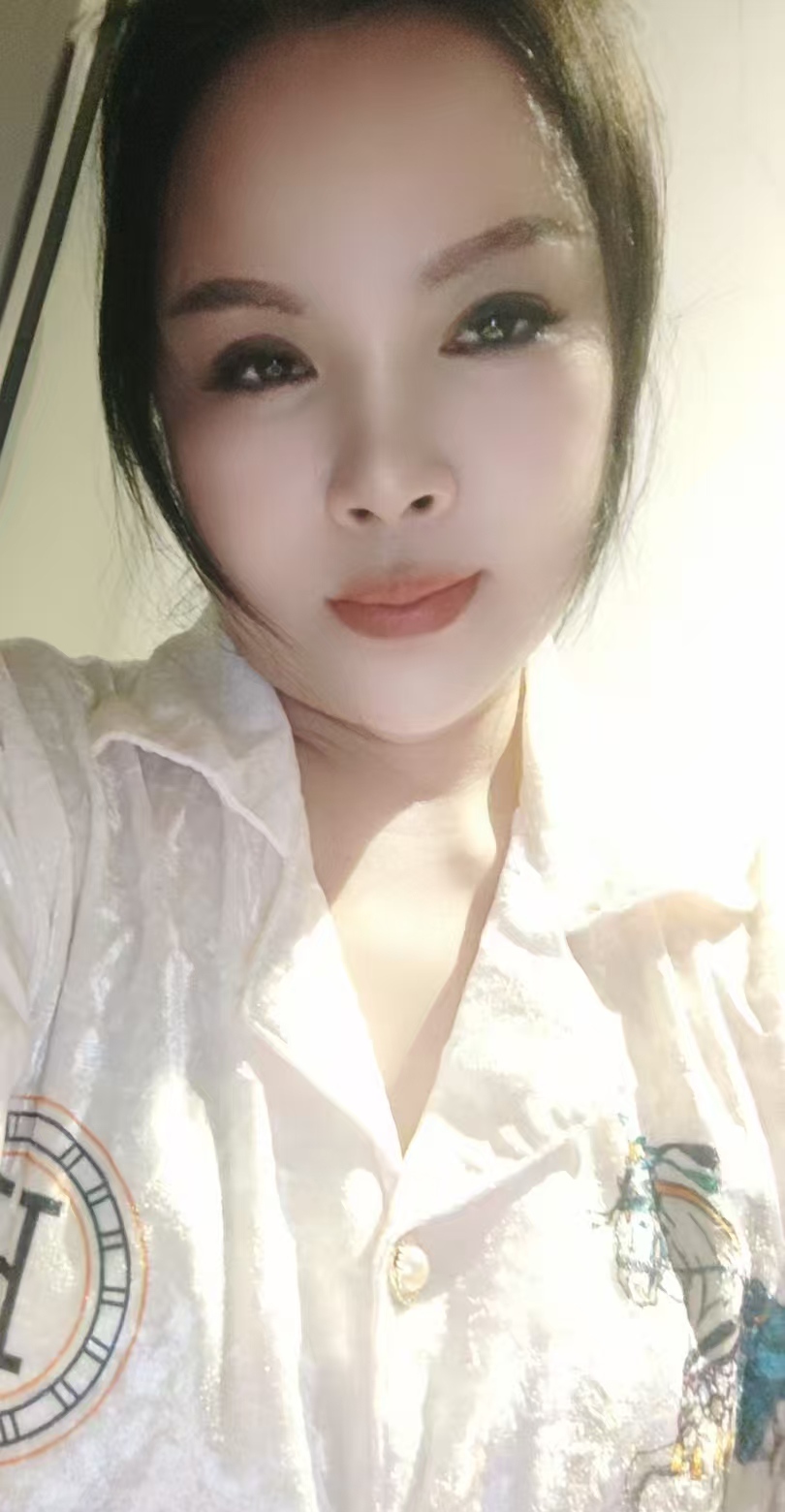 望岛丰润御姐范佳佳