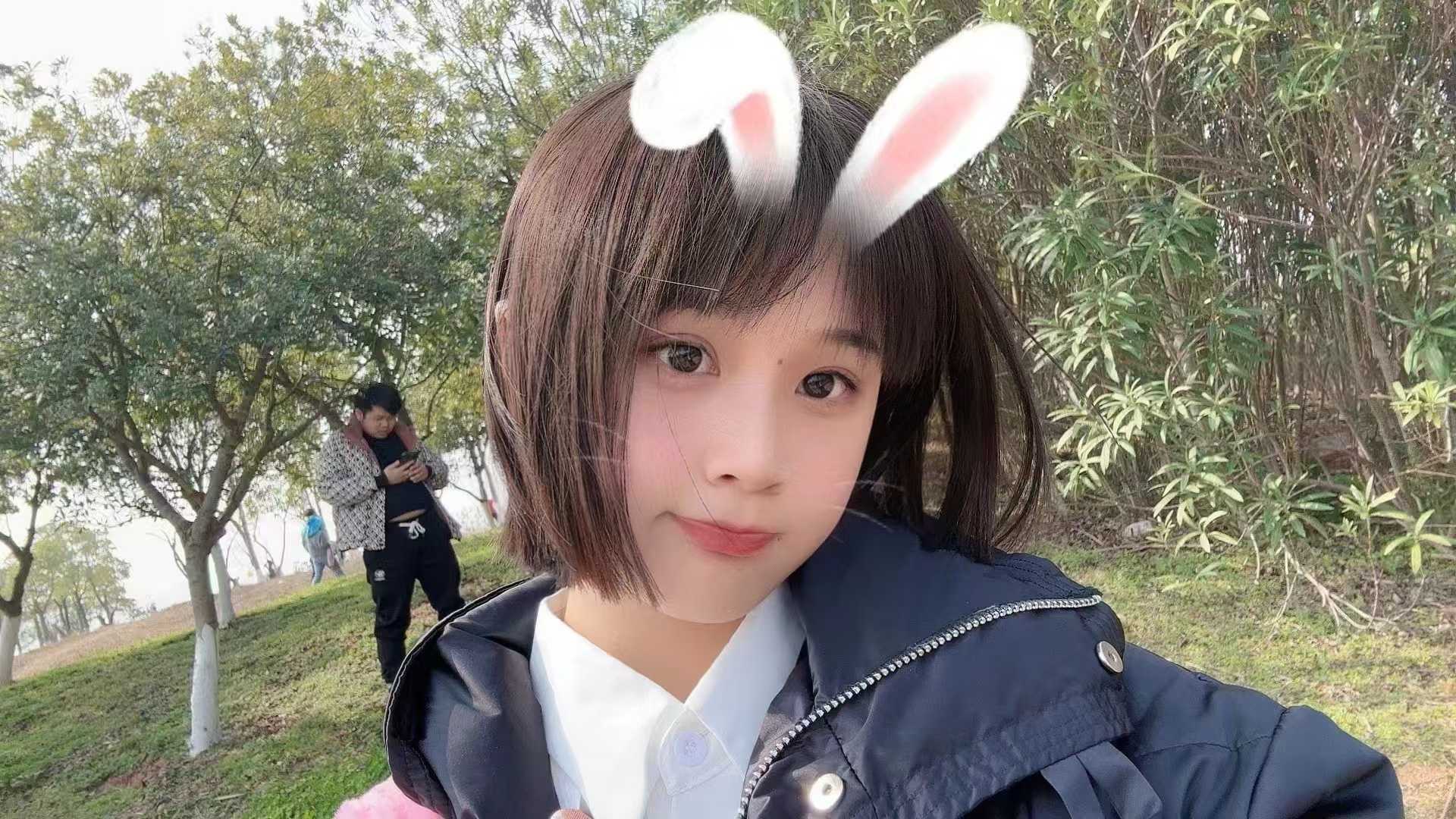 特别有韵味的小妹妹，身材挺棒