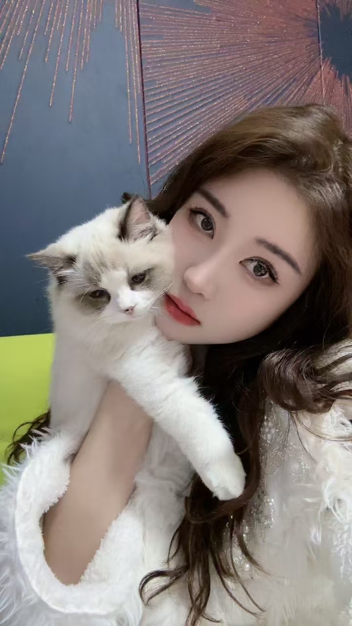 手法身材没得说，女友感