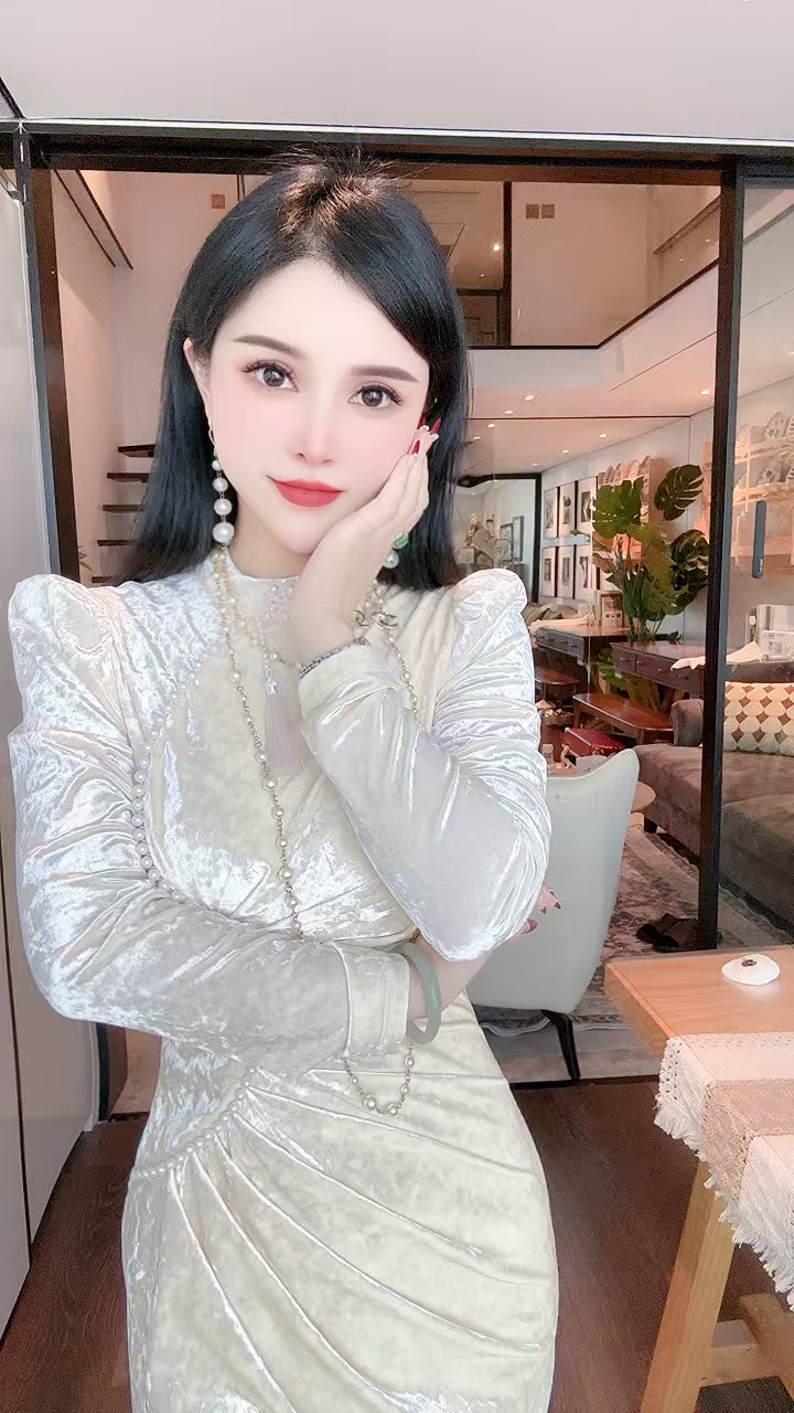 长长的美腿让人流鼻血