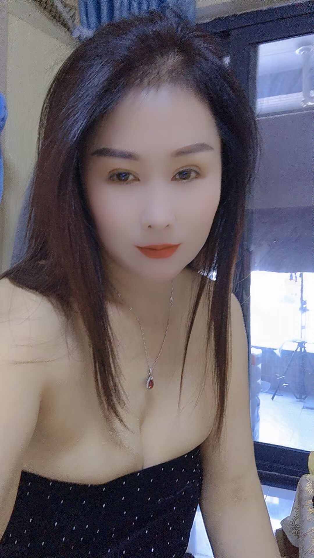 金水黑丝熟女