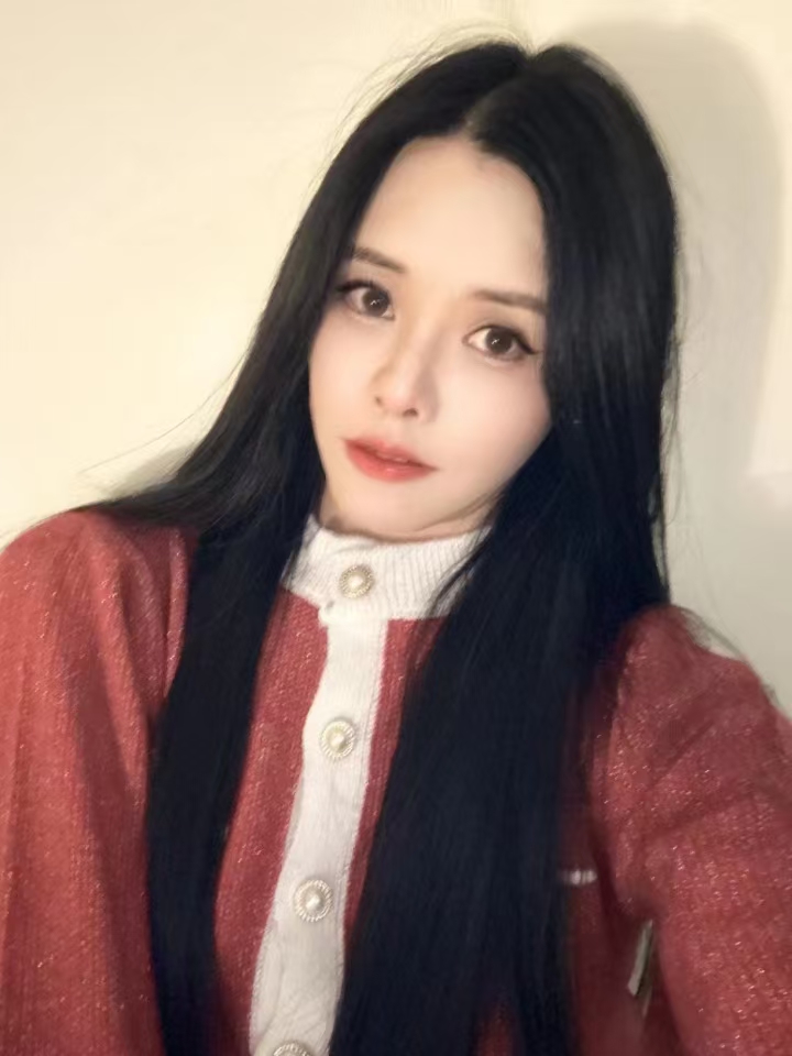 暖暖的很贴心，超级粉嫩紧凑型妹子