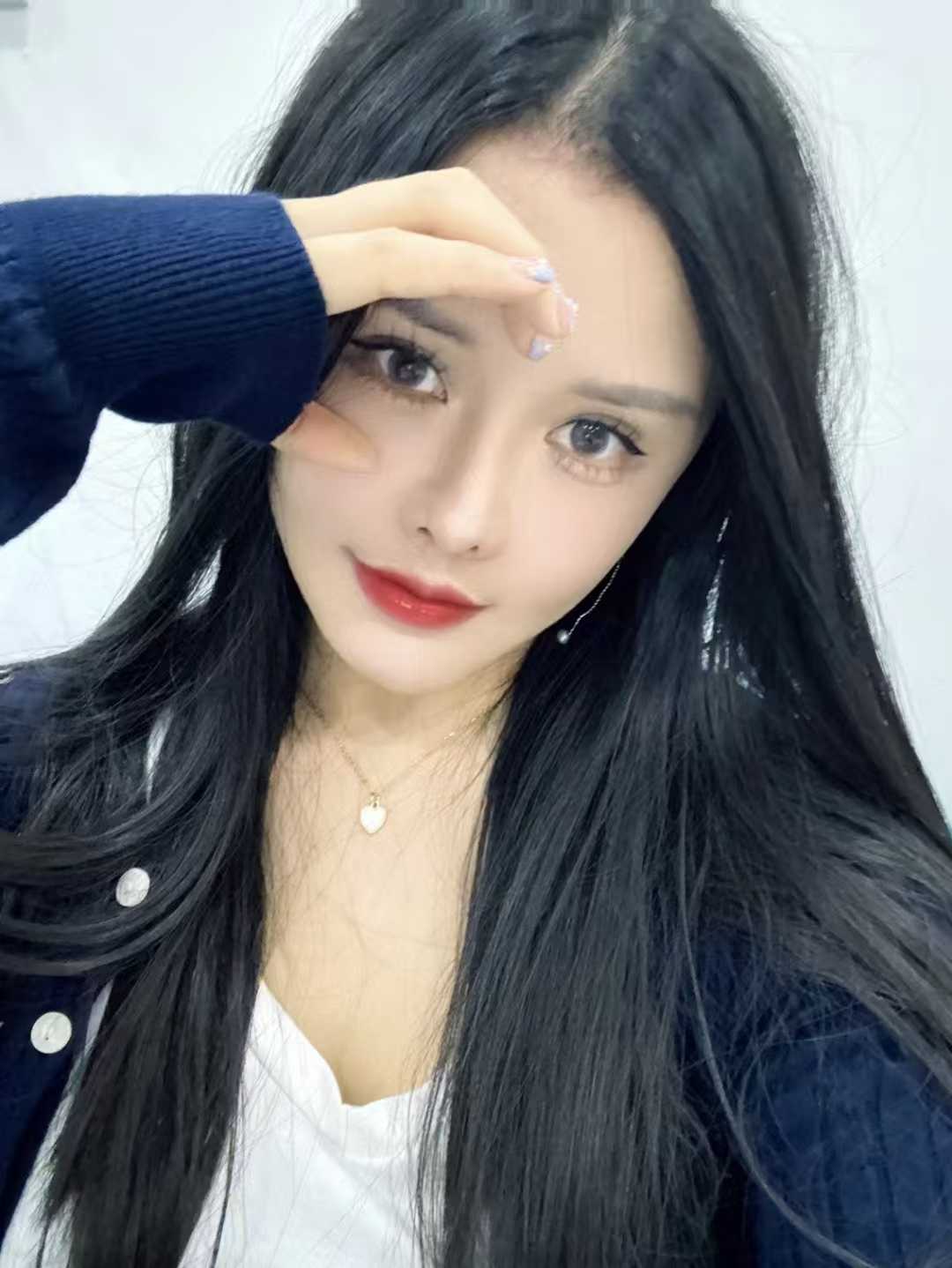 暖暖的很贴心，超级粉嫩紧凑型妹子