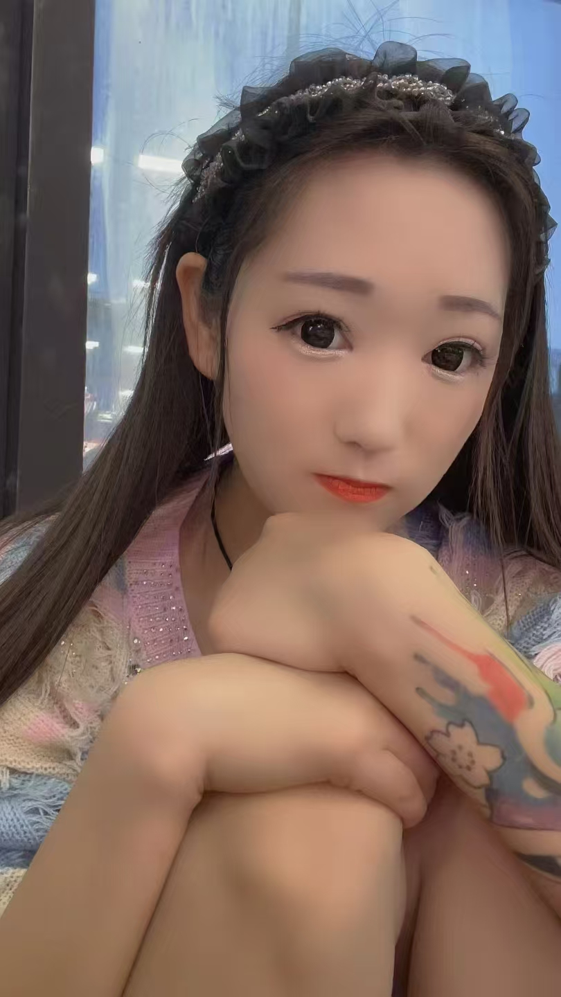 滨海惹火大白兔辣妹