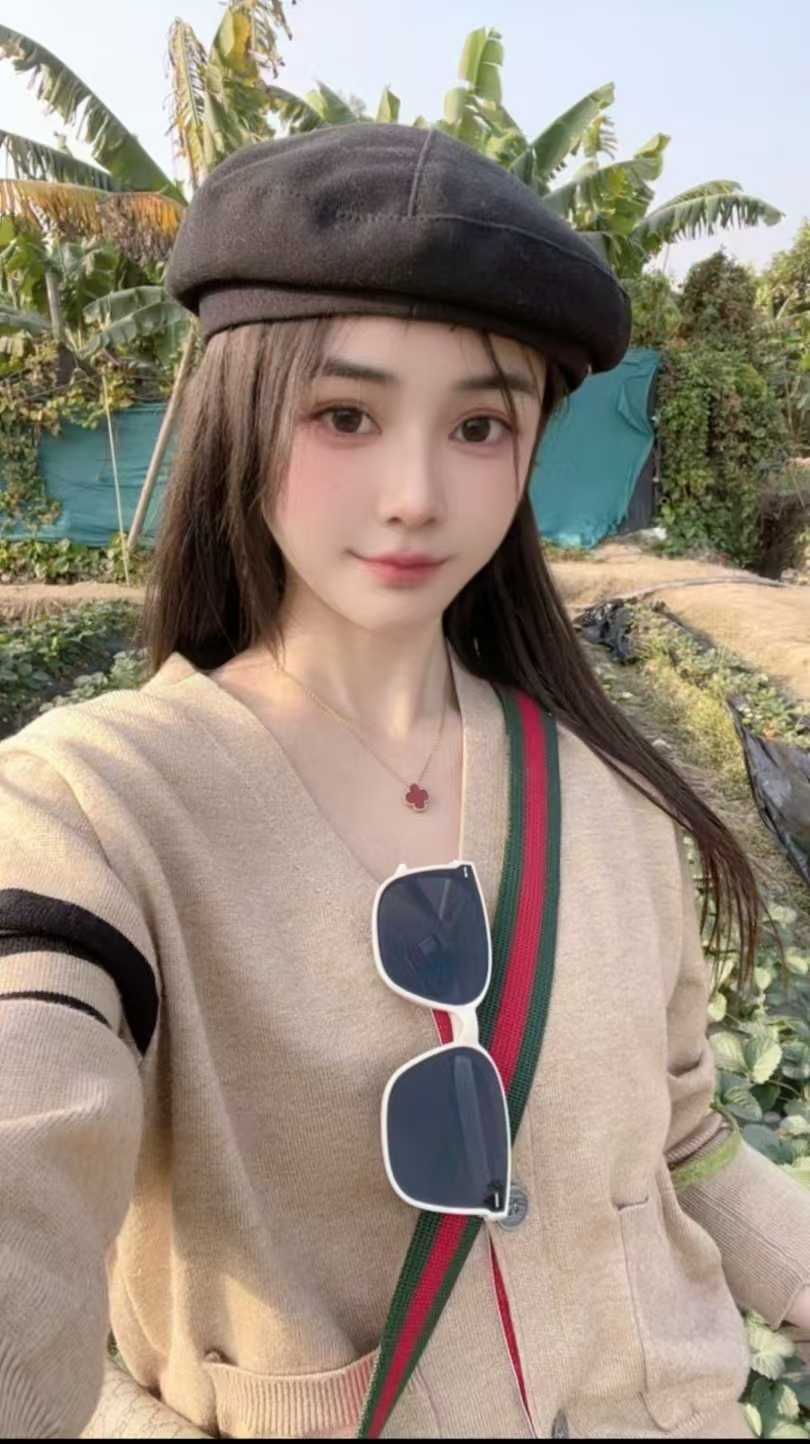 粉嫩小萝莉文文静静