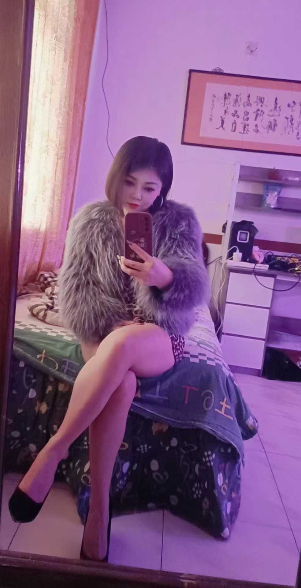 西青丰情迷你小姐姐