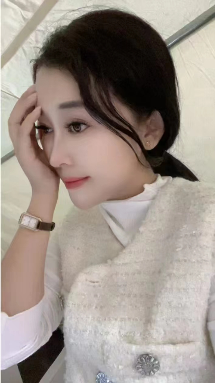 盐都白皙美妞小布丁