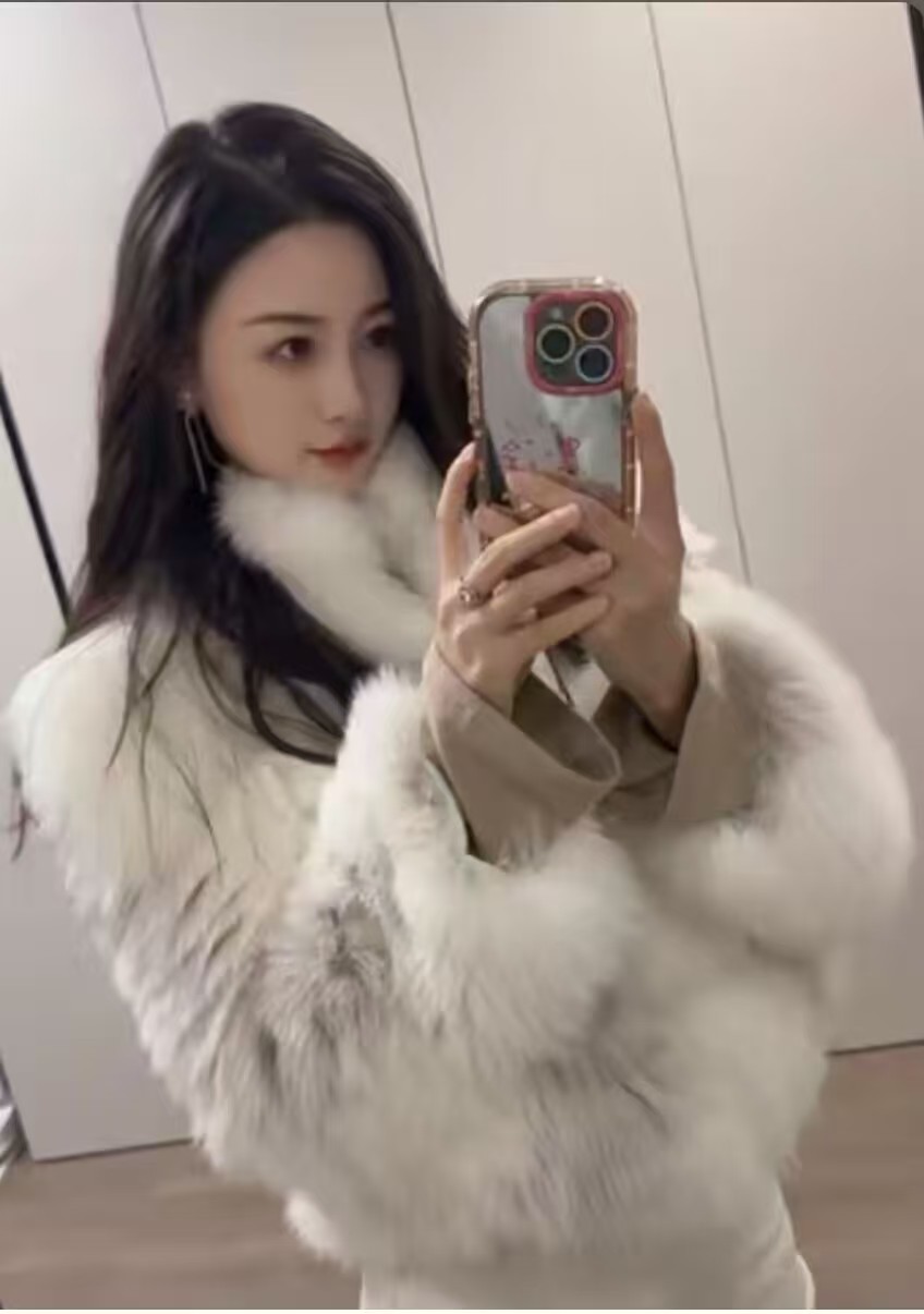 美艳撩人桃子小姐姐