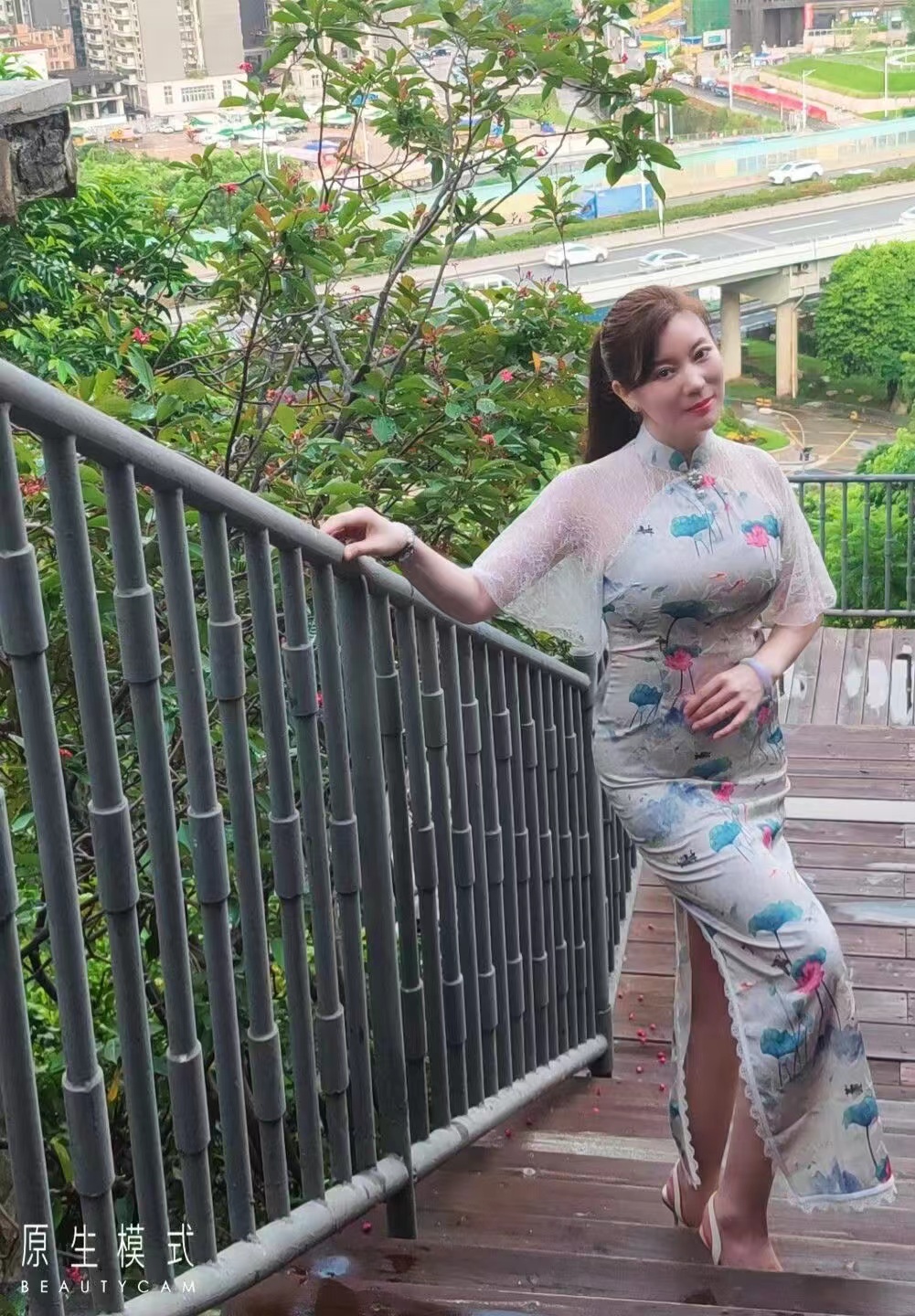 妩媚风情蓝老师