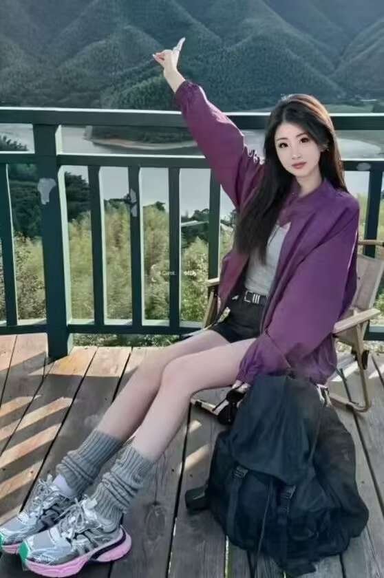 可三通的白虎小萝莉